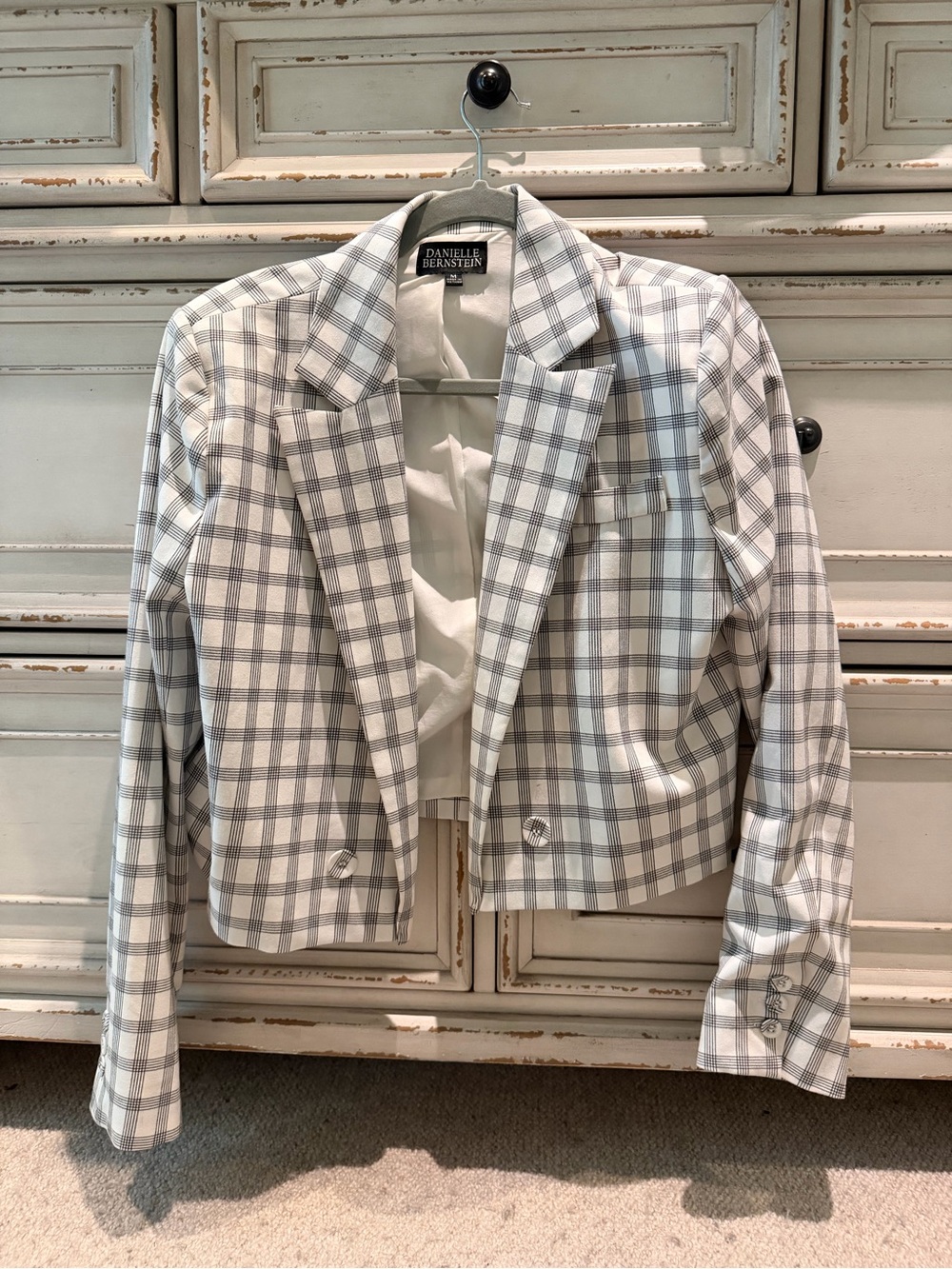 DANIELLE BERNSTEIN White and Gray Plaid Cropped Blazer